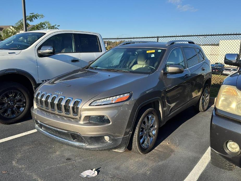 used 2016 Jeep Cherokee car, priced at $13,995