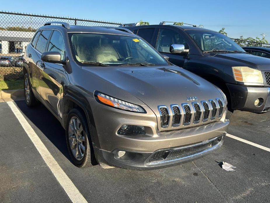 used 2016 Jeep Cherokee car, priced at $13,995