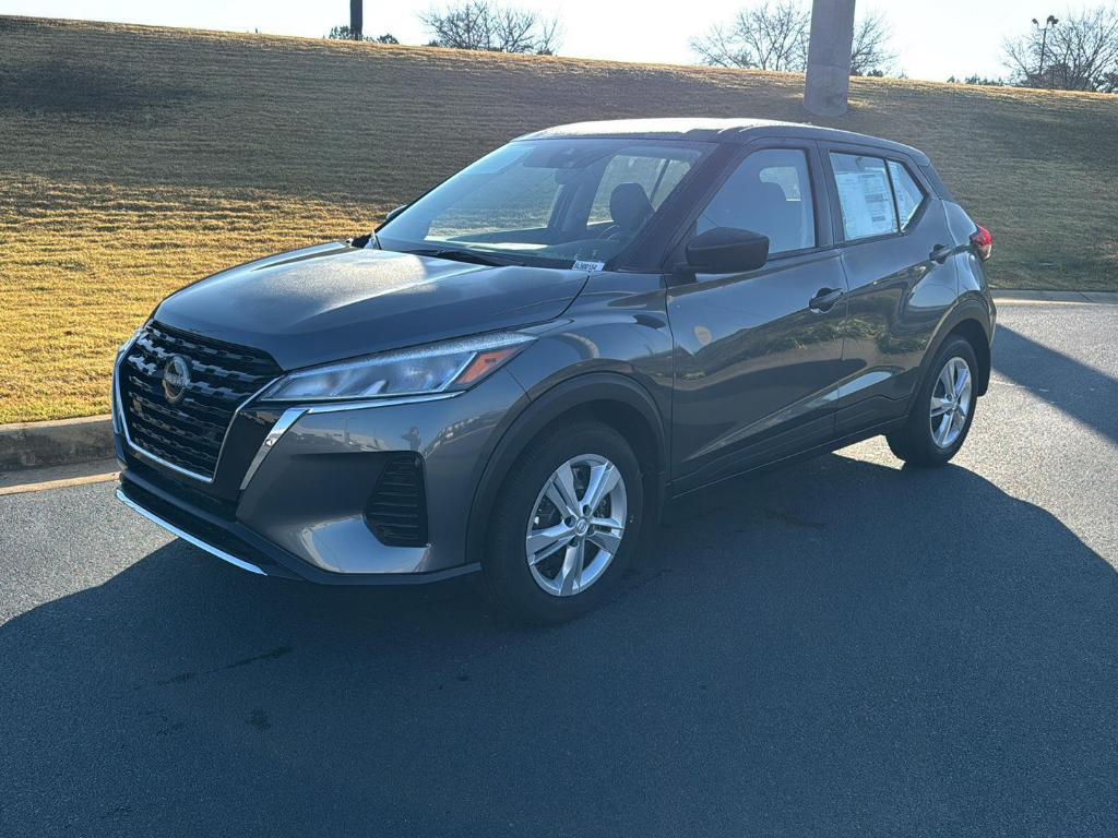 new 2025 Nissan Kicks Play car, priced at $22,041