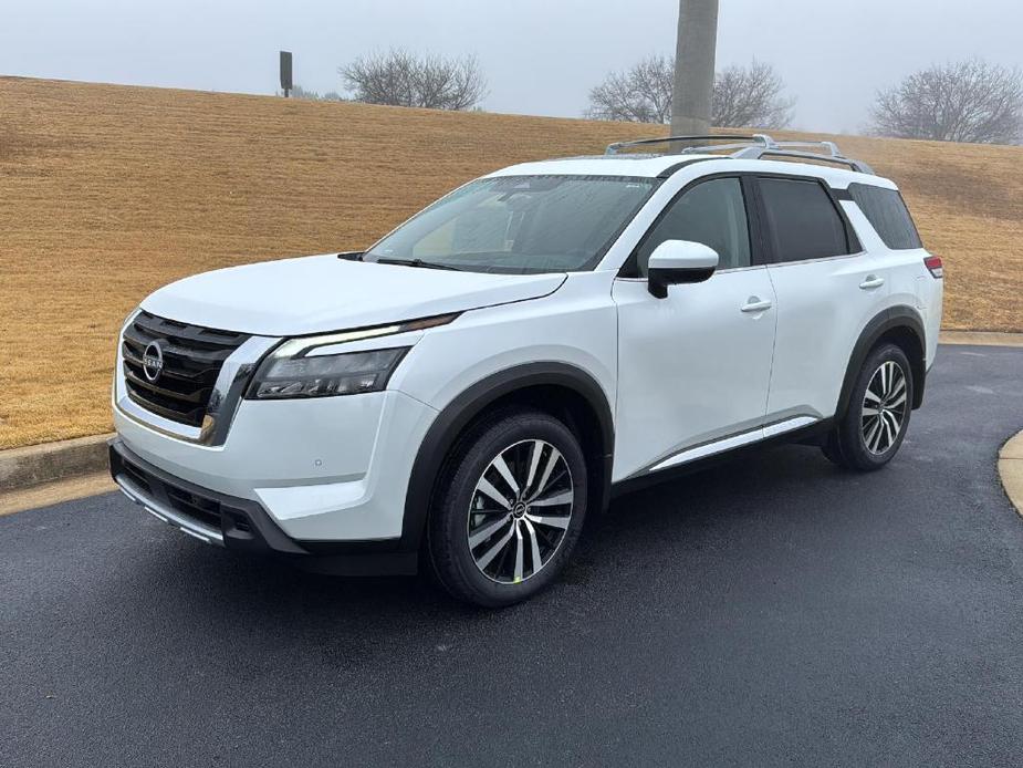 new 2025 Nissan Pathfinder car, priced at $53,490