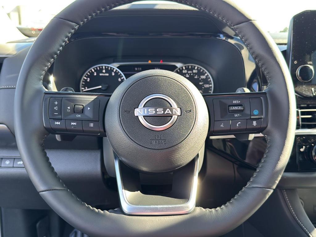new 2025 Nissan Pathfinder car, priced at $40,722