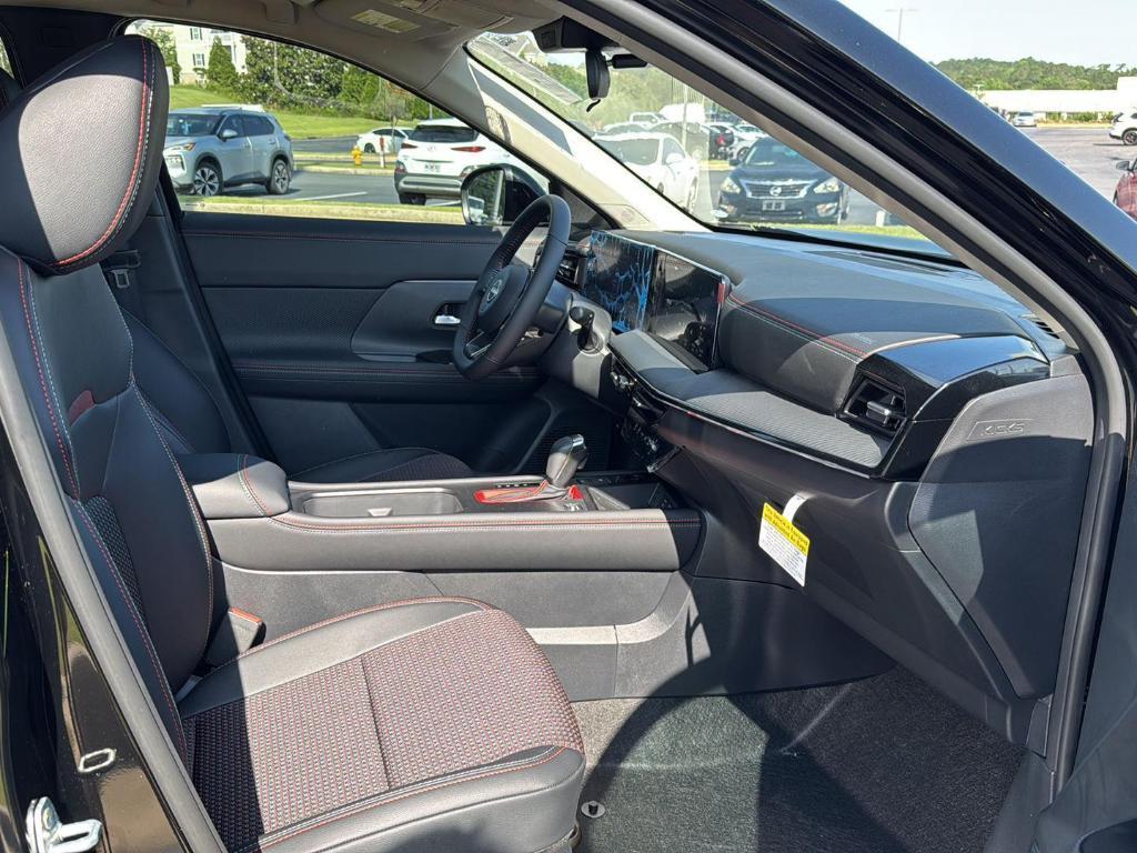 new 2025 Nissan Kicks car, priced at $28,247