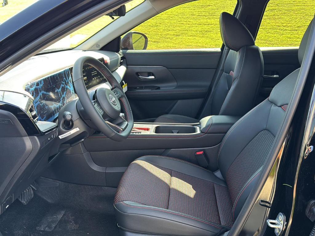 new 2025 Nissan Kicks car, priced at $28,247