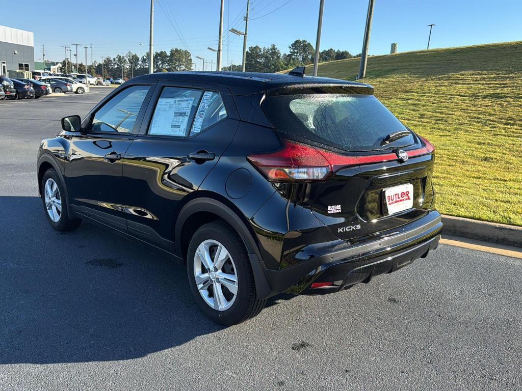 new 2025 Nissan Kicks Play car, priced at $21,926