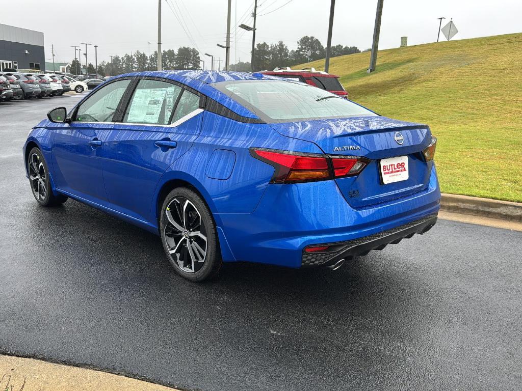 new 2025 Nissan Altima car, priced at $31,054