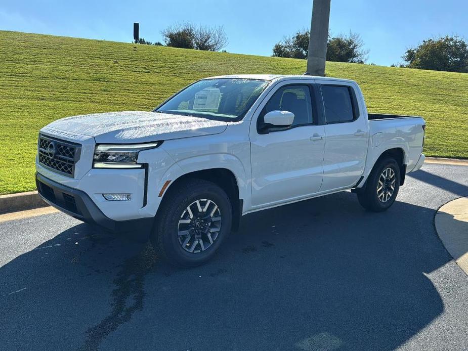 new 2024 Nissan Frontier car