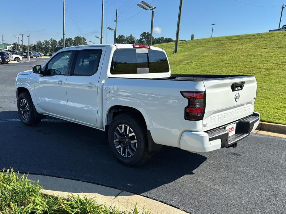 new 2024 Nissan Frontier car