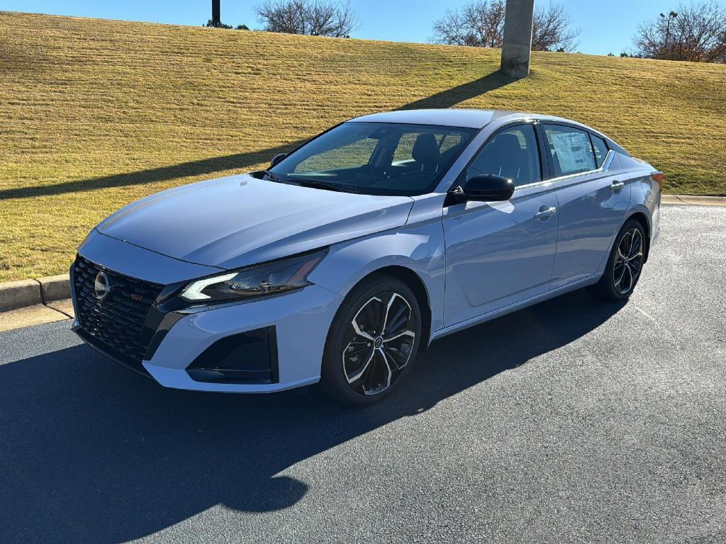 new 2025 Nissan Altima car, priced at $30,410