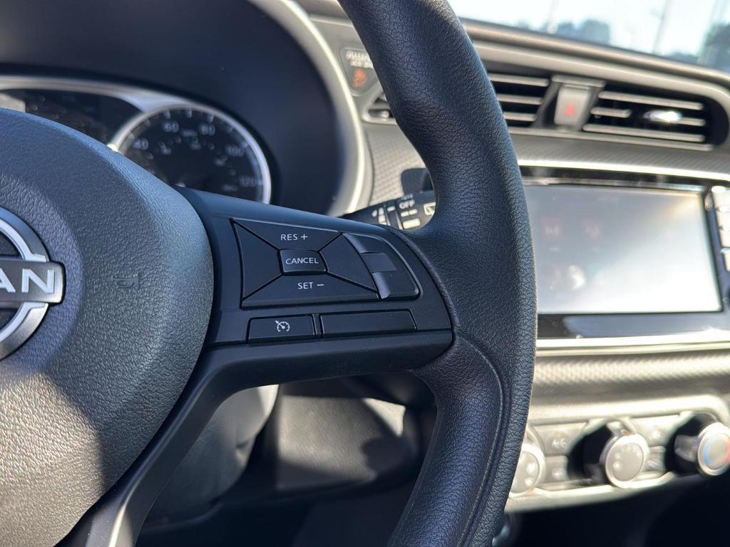 new 2025 Nissan Kicks Play car, priced at $21,872