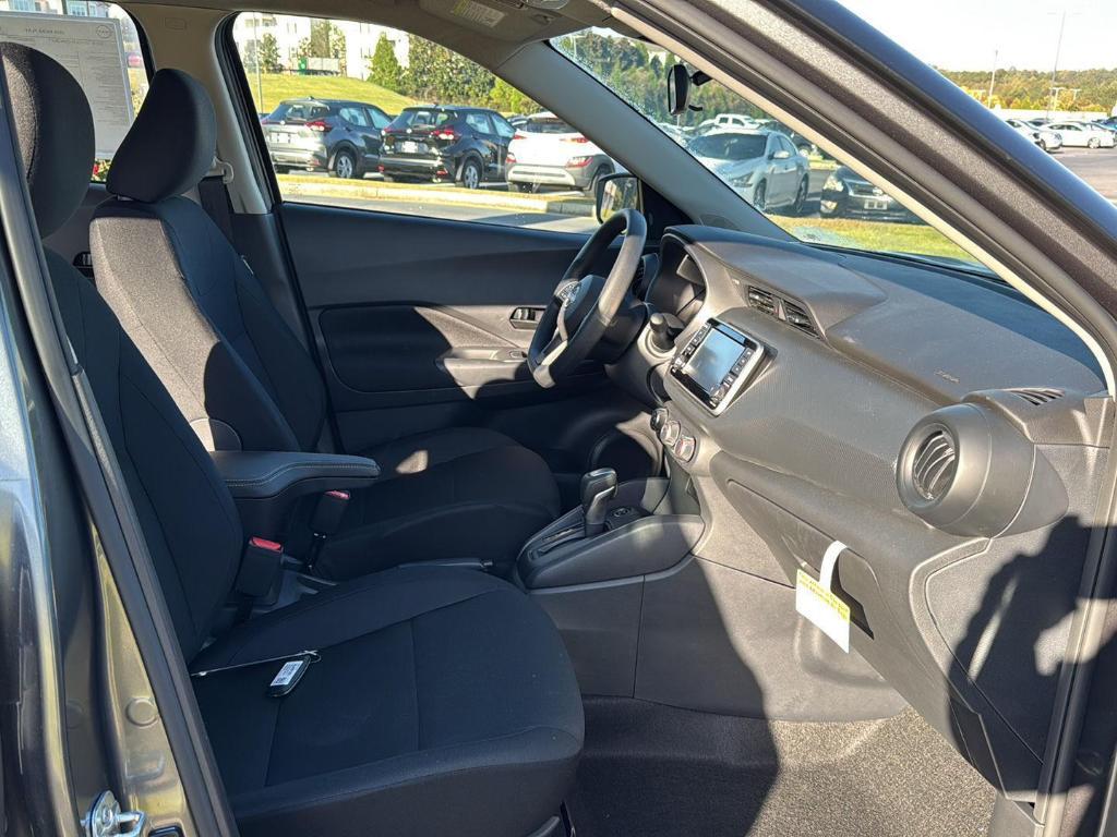 new 2025 Nissan Kicks Play car, priced at $21,872