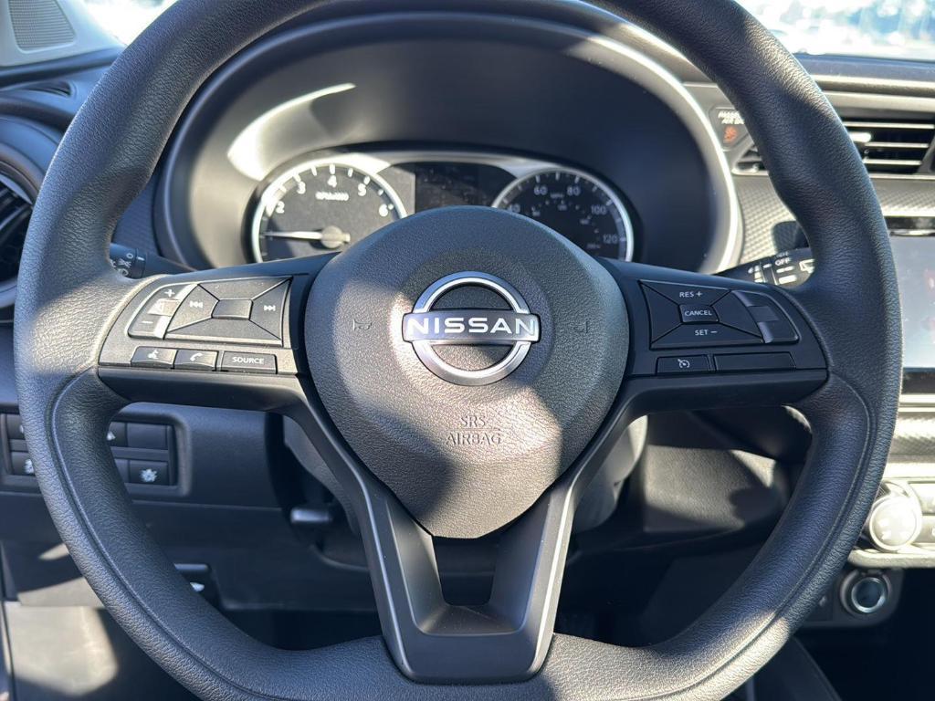 new 2025 Nissan Kicks Play car, priced at $21,872