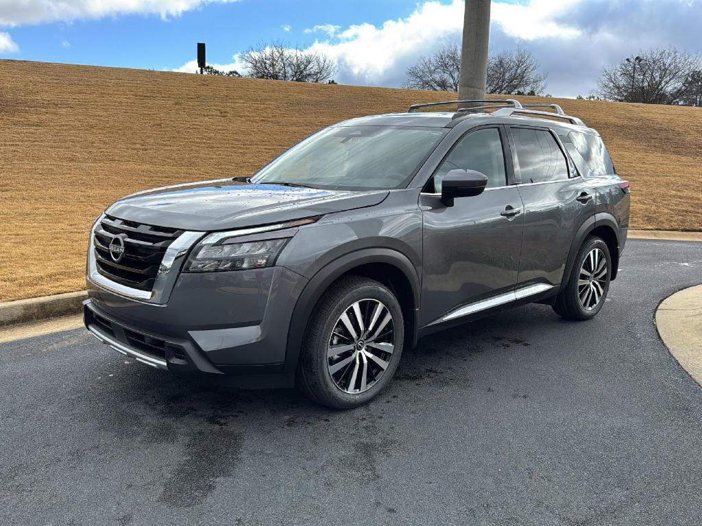 new 2025 Nissan Pathfinder car, priced at $45,844