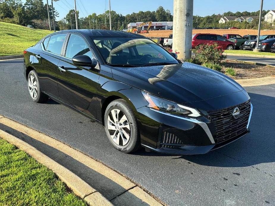 new 2025 Nissan Altima car, priced at $27,140