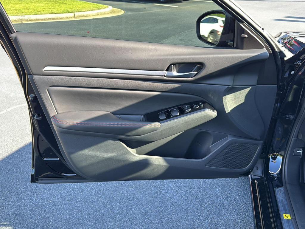 new 2025 Nissan Altima car, priced at $29,244