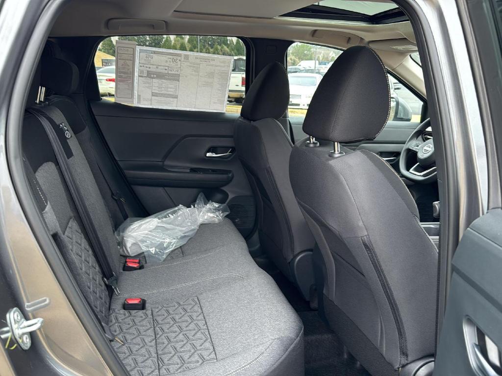 new 2025 Nissan Kicks car, priced at $27,170