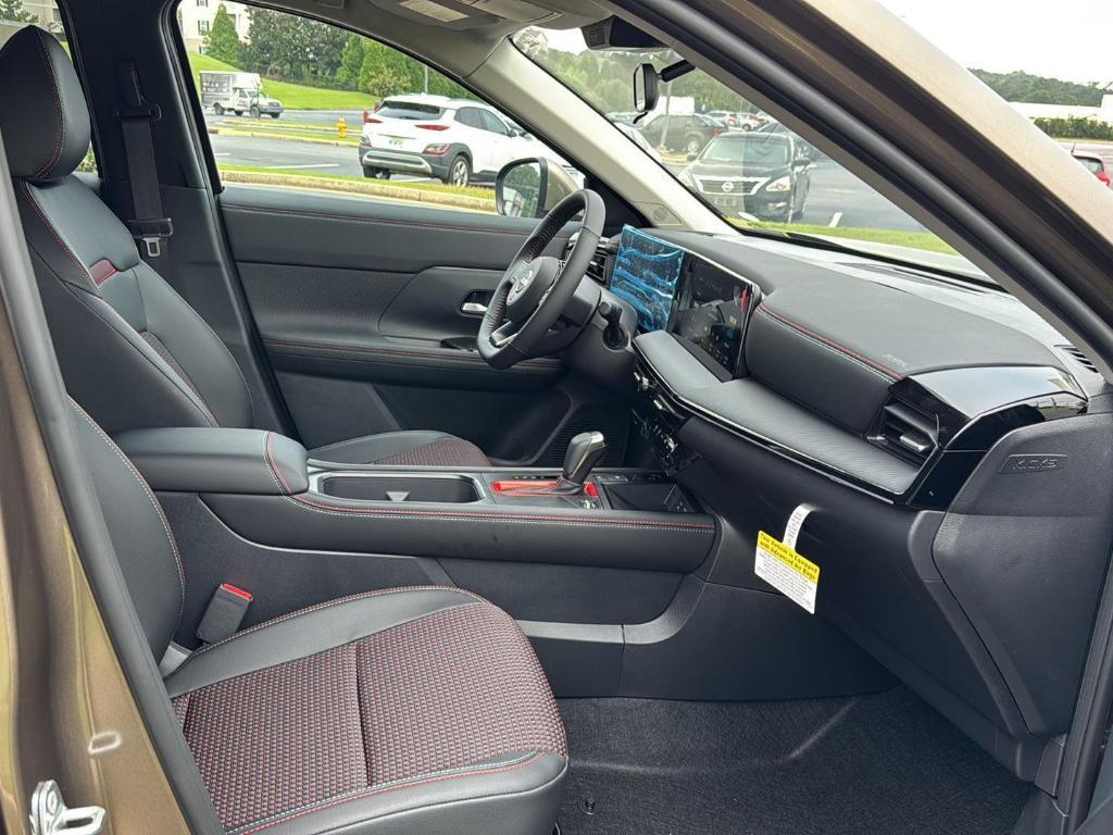 new 2025 Nissan Kicks car, priced at $25,204