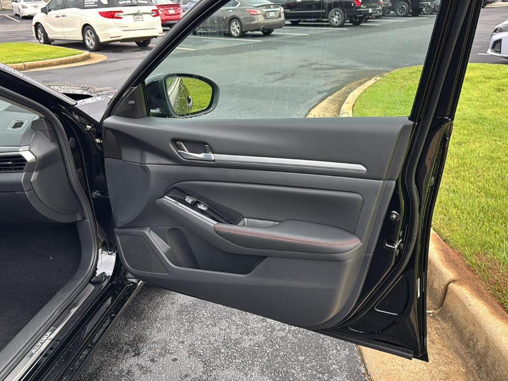 new 2025 Nissan Altima car, priced at $28,050