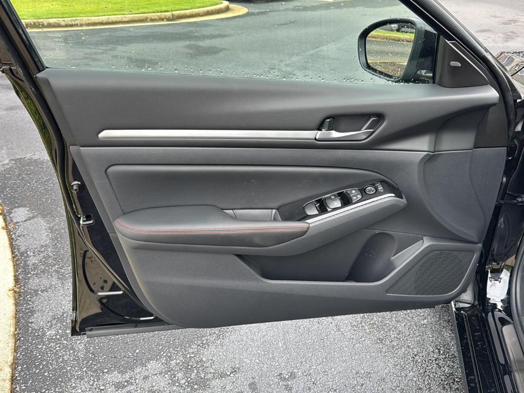 new 2025 Nissan Altima car, priced at $28,050