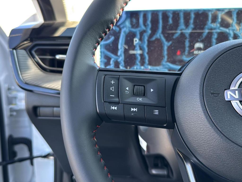 new 2025 Nissan Kicks car, priced at $28,649
