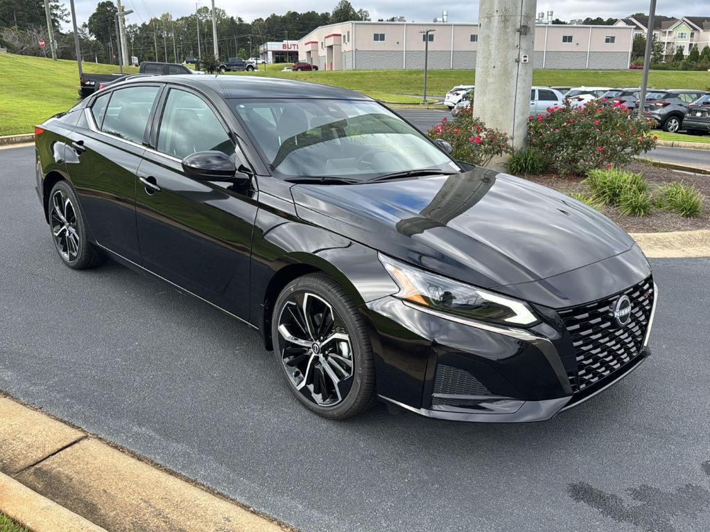 new 2025 Nissan Altima car, priced at $28,050