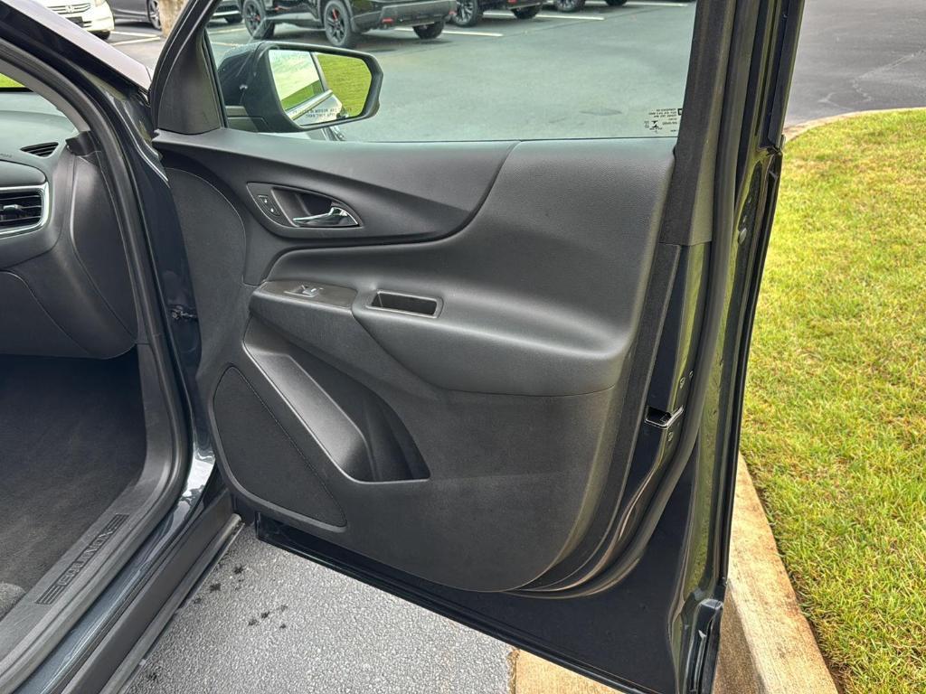 used 2023 Chevrolet Equinox car, priced at $22,895