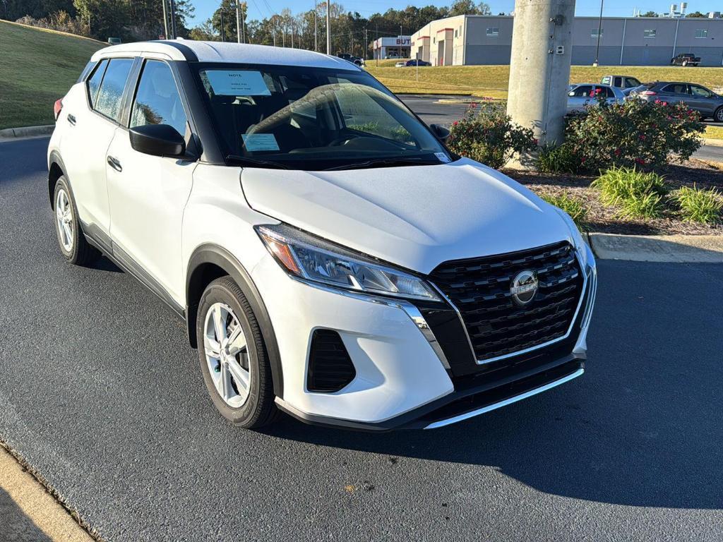 new 2025 Nissan Kicks Play car, priced at $21,872