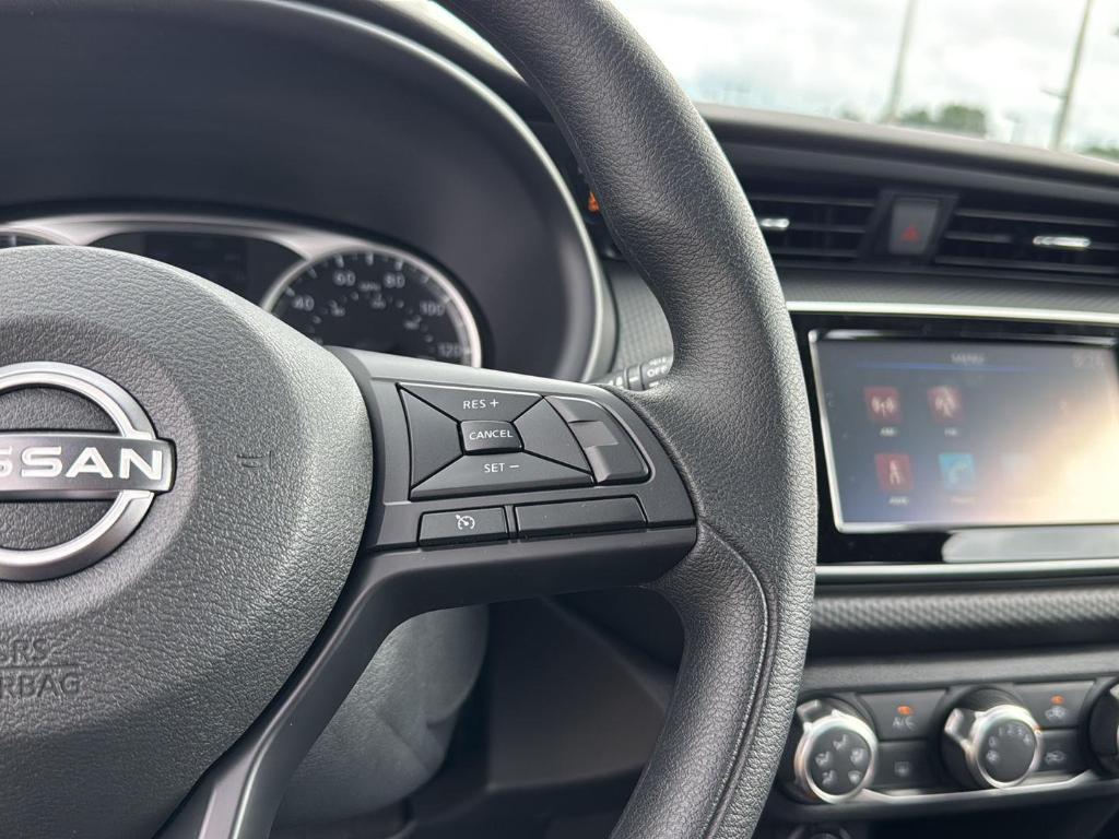 new 2025 Nissan Kicks Play car, priced at $21,516