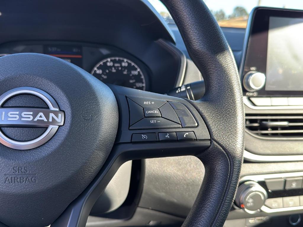 new 2025 Nissan Altima car, priced at $25,414