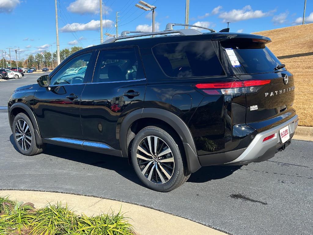 new 2025 Nissan Pathfinder car, priced at $52,605