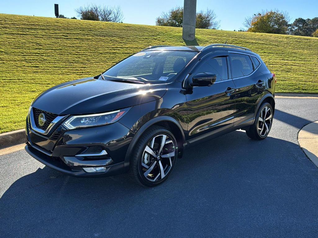 used 2021 Nissan Rogue Sport car, priced at $22,995