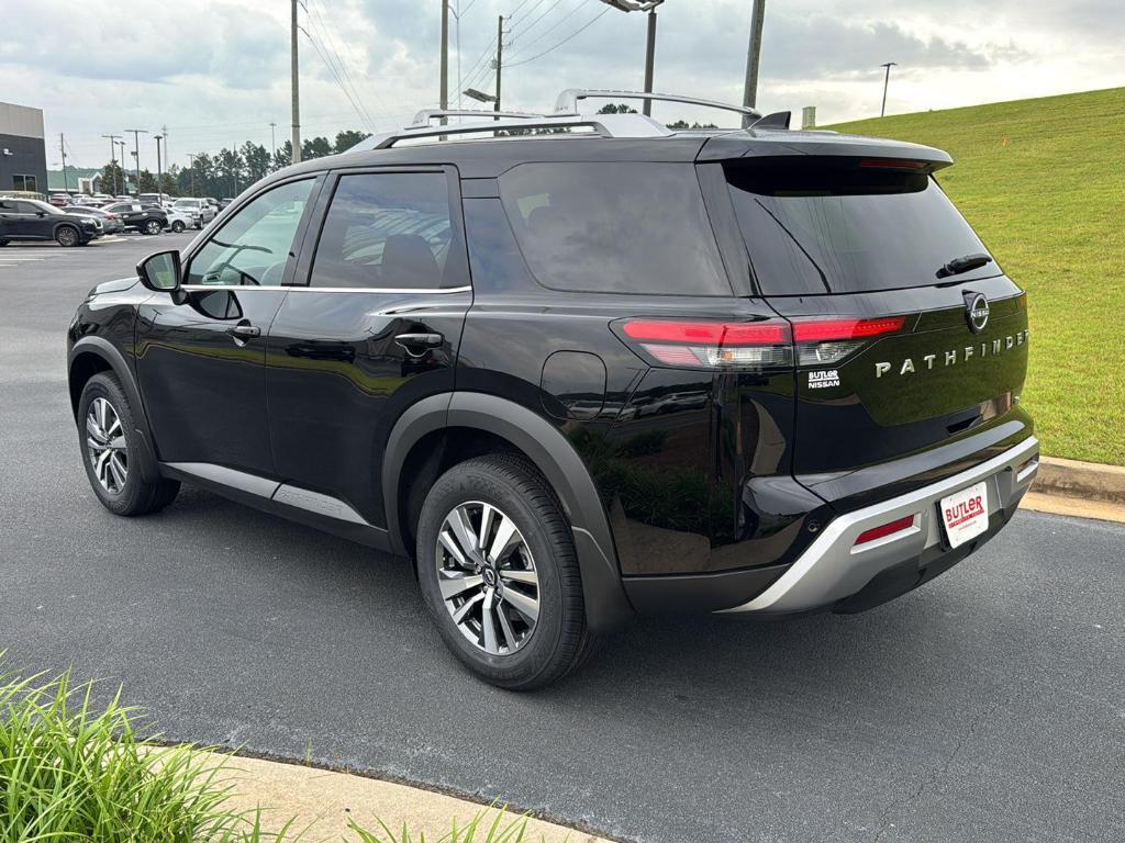 new 2025 Nissan Pathfinder car, priced at $40,228