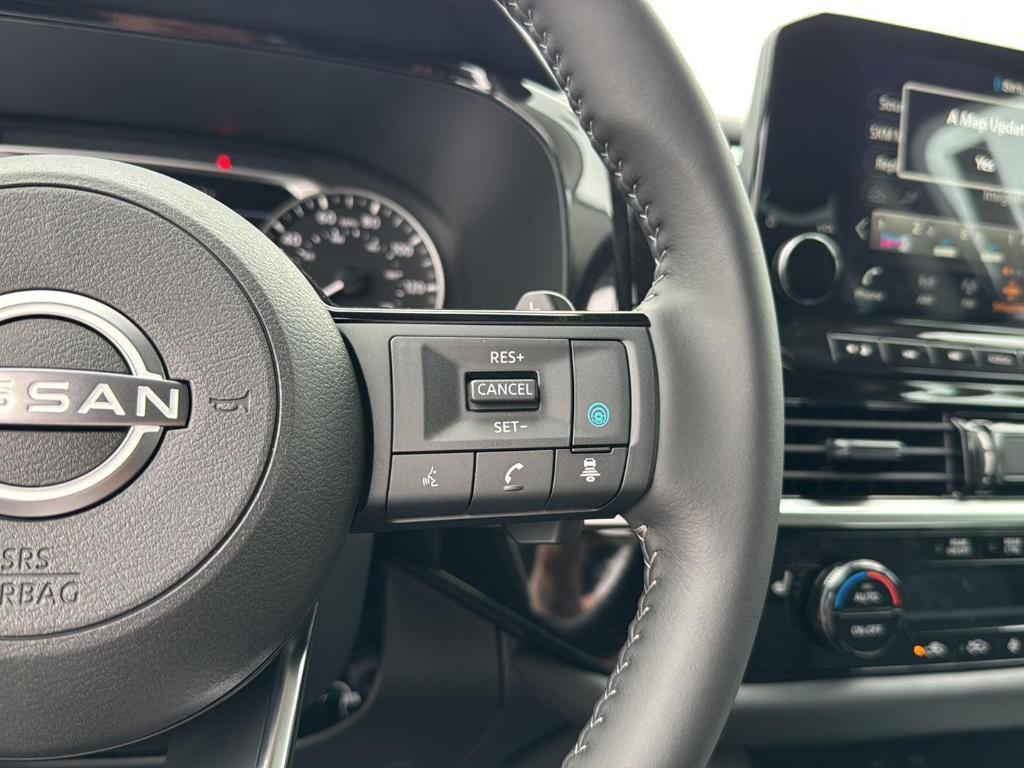 new 2025 Nissan Pathfinder car, priced at $40,228
