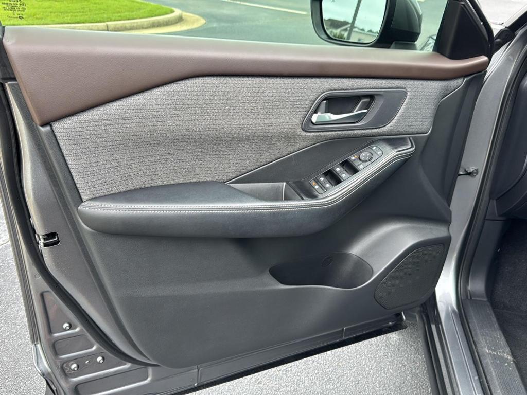 used 2022 Nissan Rogue car, priced at $22,495
