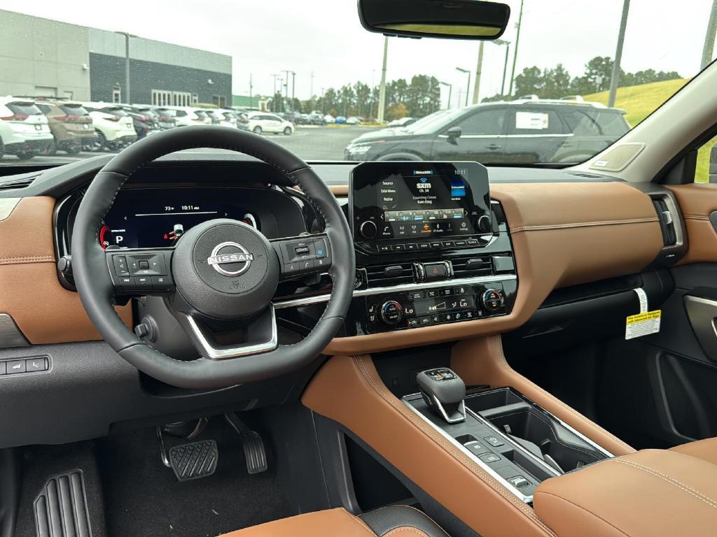 new 2025 Nissan Pathfinder car, priced at $46,591