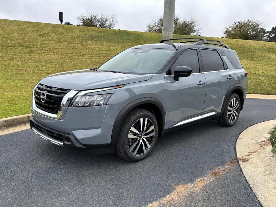 new 2025 Nissan Pathfinder car, priced at $53,435