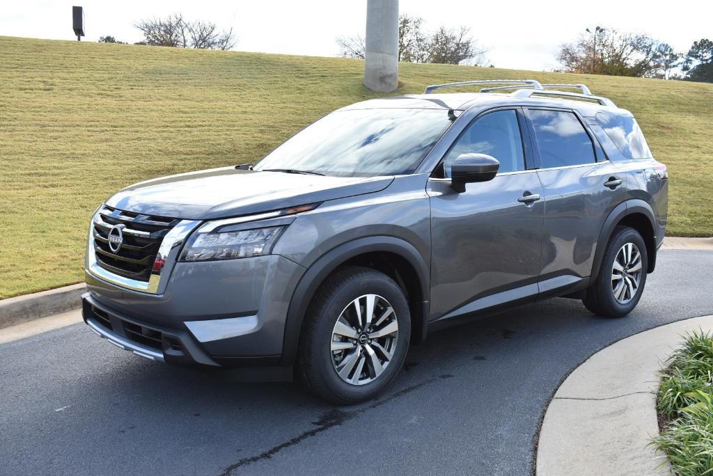 new 2025 Nissan Pathfinder car, priced at $45,610