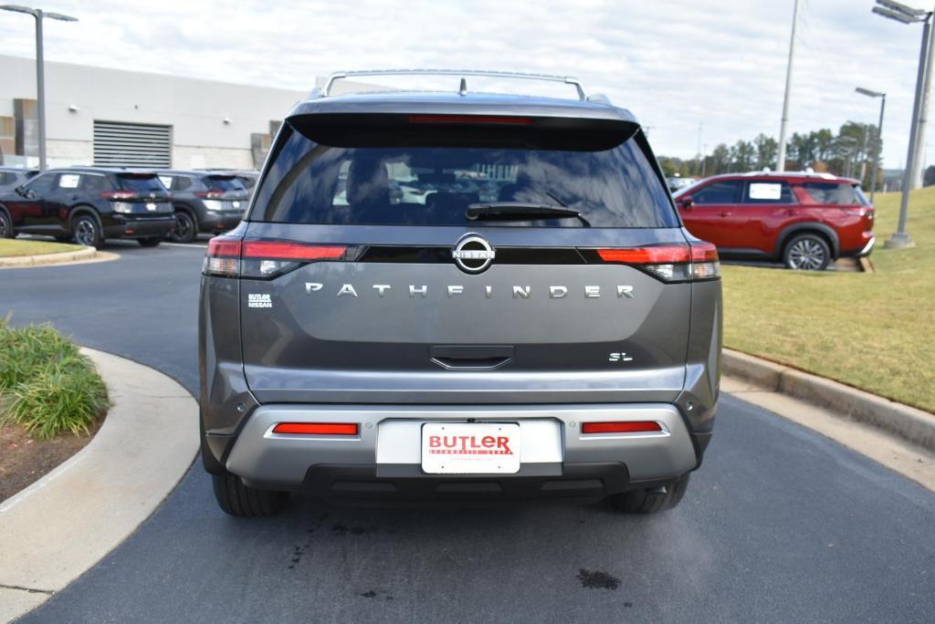 new 2025 Nissan Pathfinder car, priced at $45,610