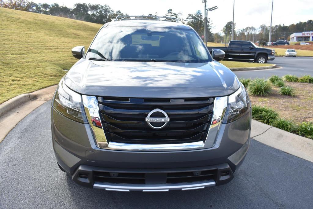 new 2025 Nissan Pathfinder car, priced at $45,610