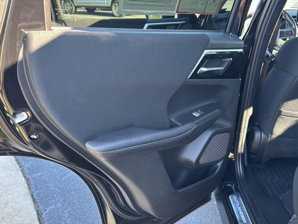 used 2024 Mitsubishi Outlander car, priced at $24,555