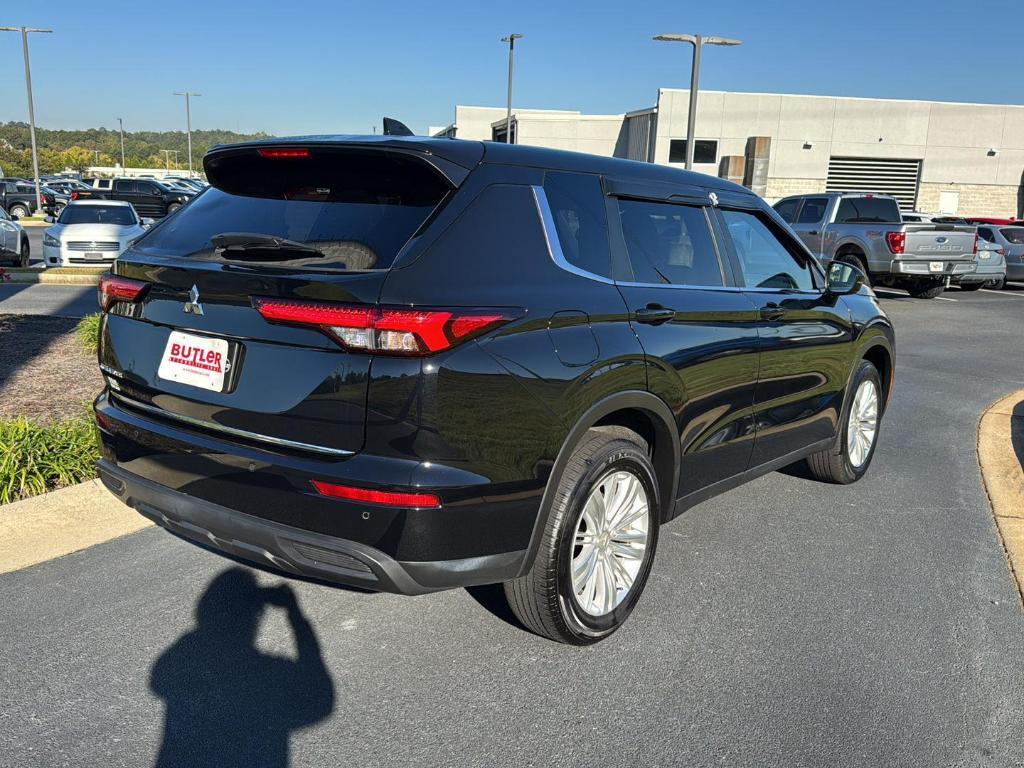 used 2024 Mitsubishi Outlander car, priced at $24,555