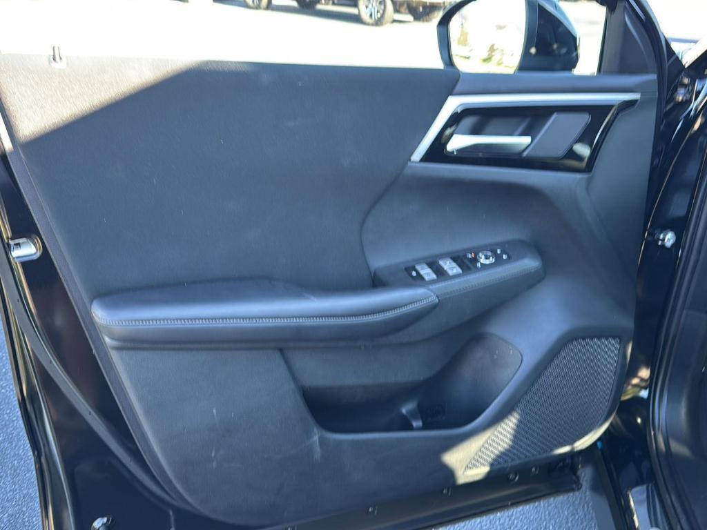 used 2024 Mitsubishi Outlander car, priced at $24,555