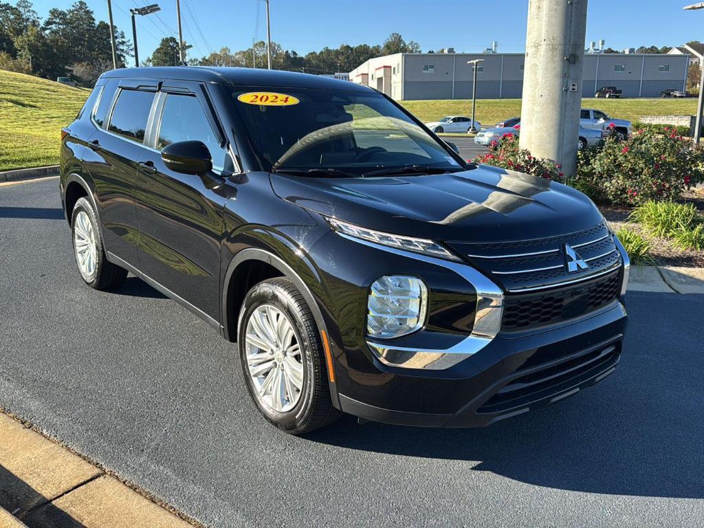 used 2024 Mitsubishi Outlander car, priced at $24,555