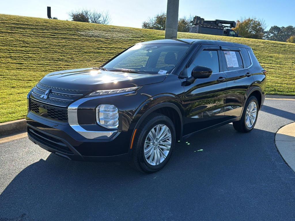 used 2024 Mitsubishi Outlander car, priced at $24,555