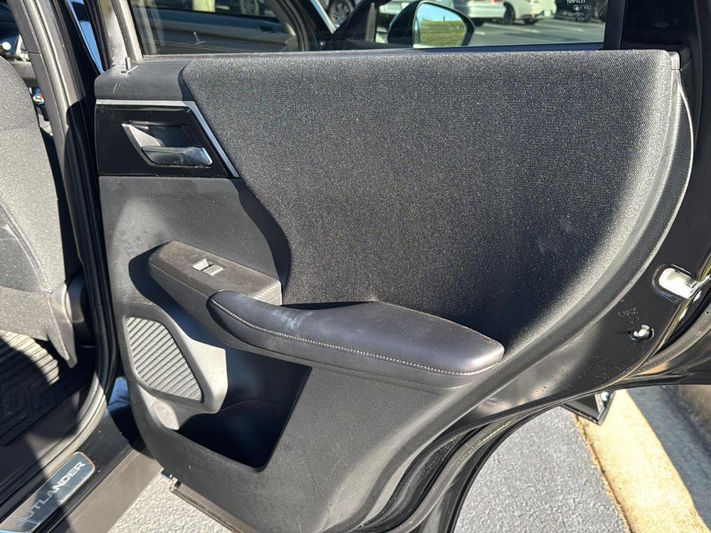 used 2024 Mitsubishi Outlander car, priced at $24,555