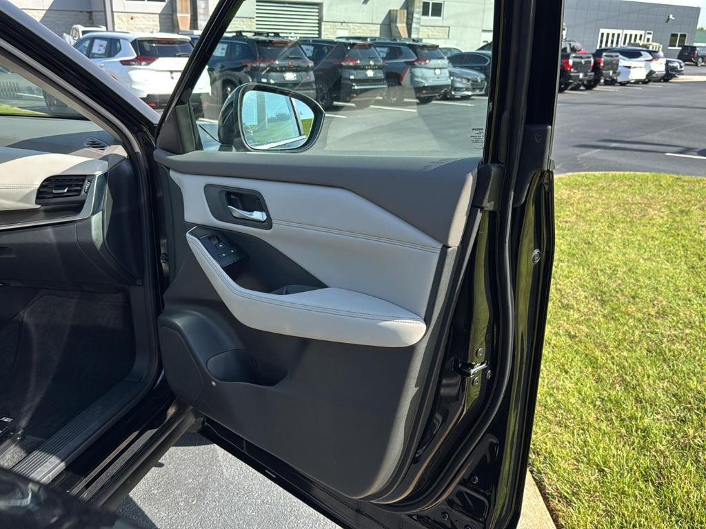 used 2023 Nissan Rogue car, priced at $26,695