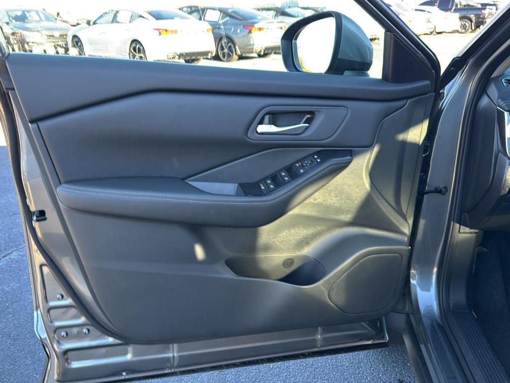 new 2026 Nissan Rogue car, priced at $30,037