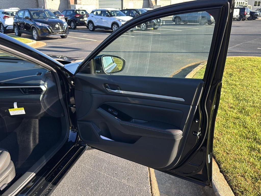 new 2025 Nissan Altima car, priced at $30,207