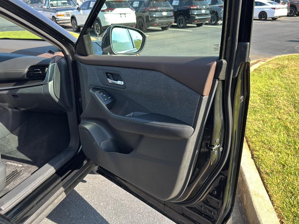 used 2022 Nissan Rogue car, priced at $26,199