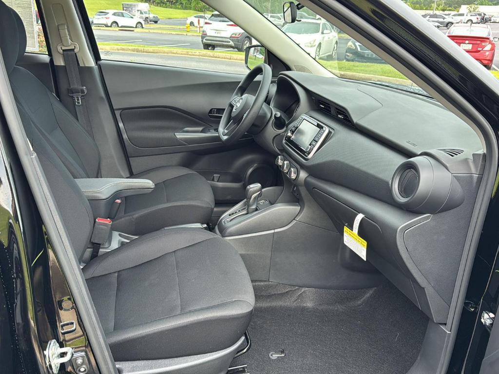 new 2025 Nissan Kicks Play car, priced at $23,072