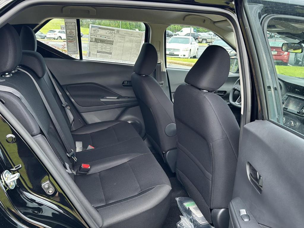 new 2025 Nissan Kicks Play car, priced at $23,072